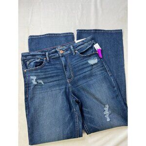 BNWT Maurices Flare Jeans - Size 16